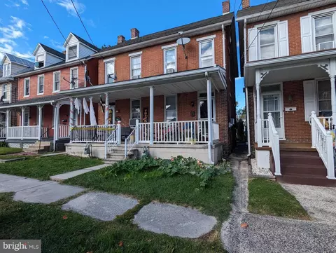 250 E 252 E Middle St, Gettysburg, PA 17325