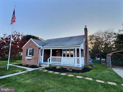 20 Maple St, Gettysburg, PA 17325