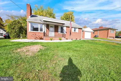 26 W Hanover St, Gettysburg, PA 17325