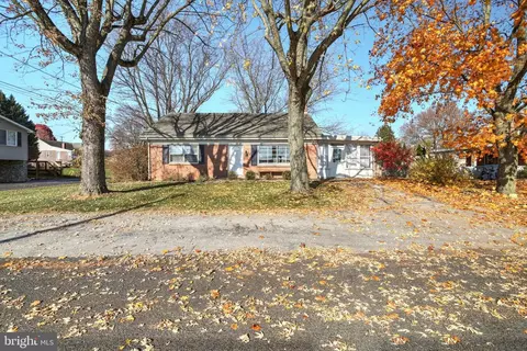 55 Clearview Ln, Biglerville, PA 17307