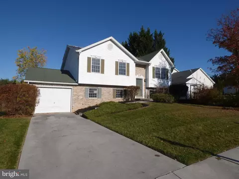 325 Lexington Way, Littlestown, PA 17340