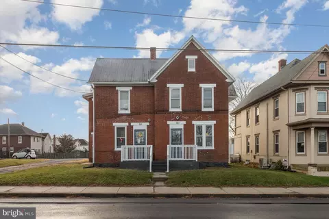 157-159 E York St, Biglerville, PA 17307