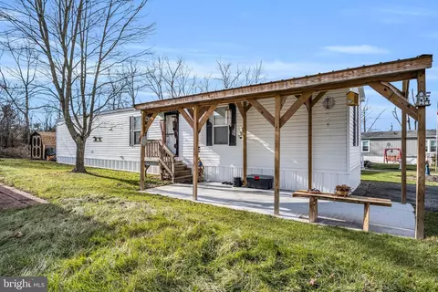 81 Pegram St, Gettysburg, PA 17325
