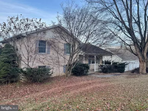 560 Hilltop Rd, York Springs, PA 17372