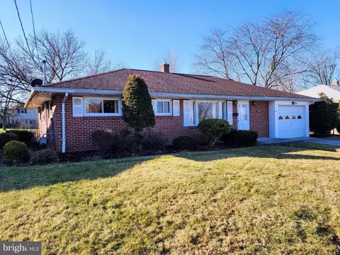 344 Gettys St, Gettysburg, PA 17325