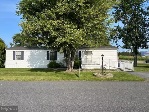 87 Walker Ave, Gettysburg, PA 17325