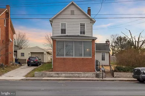 146 S Main St, Biglerville, PA 17307
