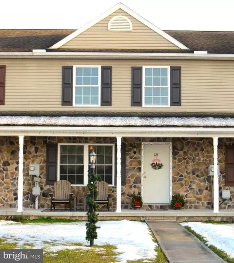 124 Cannon Ln, Gettysburg, PA 17325