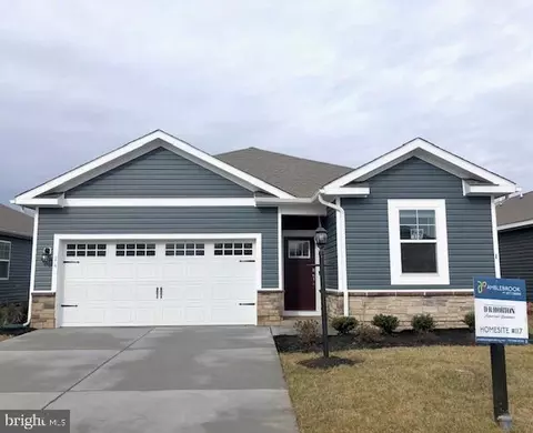24 Quiet Creek Dr, Gettysburg, PA 17325