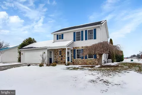 39 Hillcrest Dr, Biglerville, PA 17307