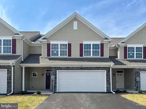148 Battalion Ln, Gettysburg, PA 17325
