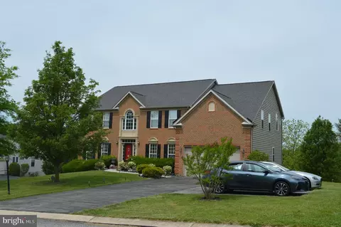 104 Fawn Hill Rd, Hanover, PA 17331