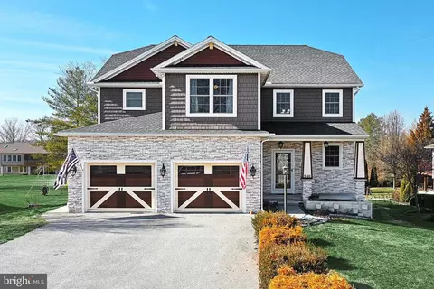 846 Hancock Dr, Gettysburg, PA 17325