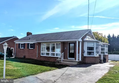 518 Diller Rd, Hanover, PA 17331