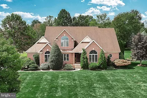 300 Orchard Dr, Hanover, PA 17331