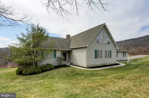2 Rebecca Trl, Fairfield, PA 17320