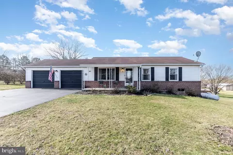 570 Mount Misery Rd, New Oxford, PA 17350
