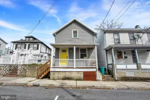37 Breckenridge St, Gettysburg, PA 17325