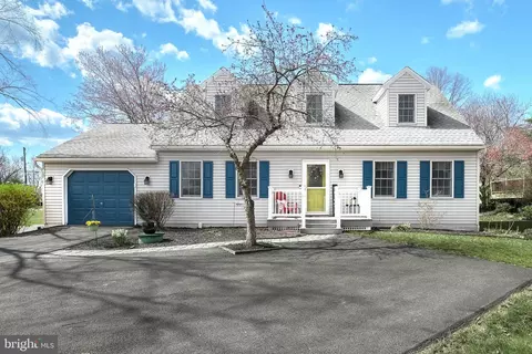 260 Longstreet Dr, Gettysburg, PA 17325