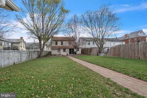 112 N Queen St, Littlestown, PA 17340