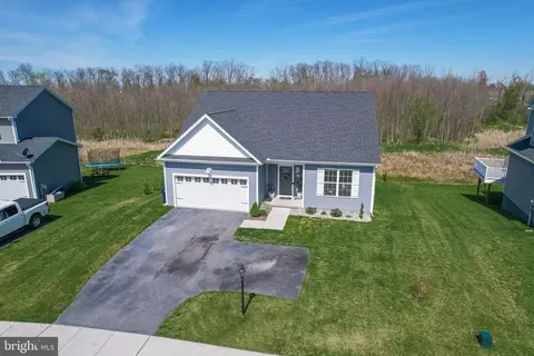 7 Lobell Rd, Abbottstown, PA 17301