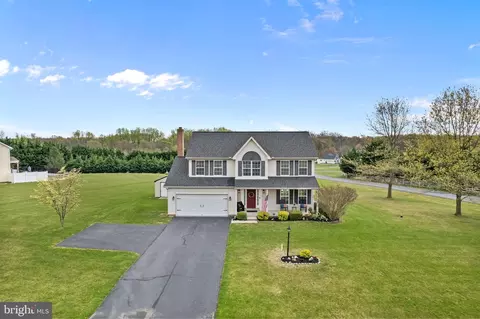 141 W Summit Dr, Littlestown, PA 17340
