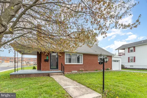 97 Park Ave, Littlestown, PA 17340