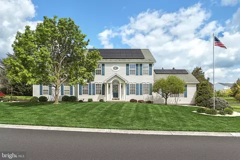 55 Skyline Ct, Gettysburg, PA 17325