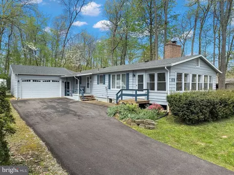 173 Lake Meade Dr, East Berlin, PA 17316