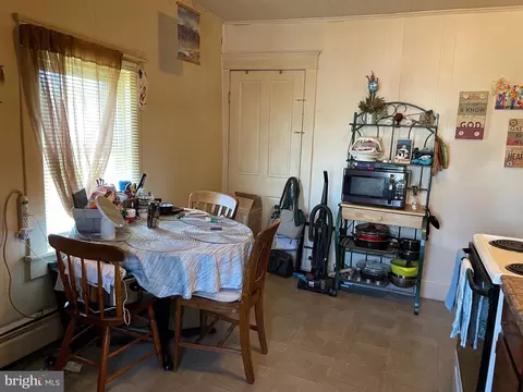 Dining - 616 Third St, Mcsherrystown, PA 17344 photo 2 of 6