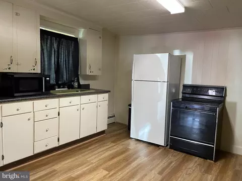 Kitchen - 616 Third St, Mcsherrystown, PA 17344 photo 5 of 6