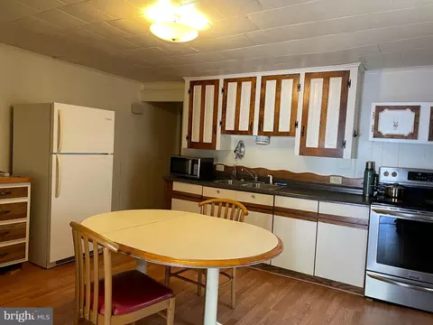 Dining - 616 Third St, Mcsherrystown, PA 17344 photo 5 of 6