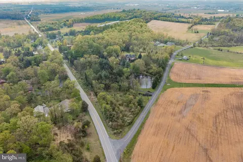 555 Belmont Rd, Gettysburg, PA 17325