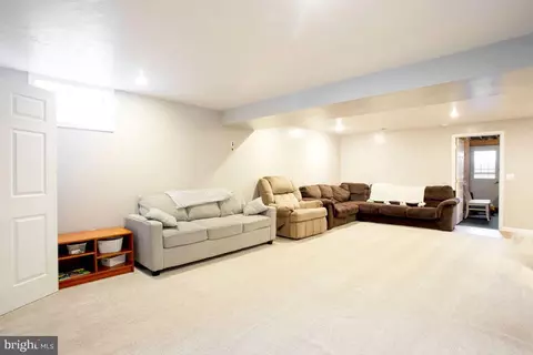 Living - 295 Maple Dr, Hanover, PA 17331 photo 2 of 3