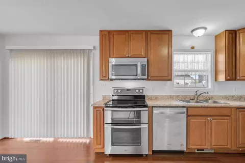 Kitchen - 54 Galaxy Dr, Hanover, PA 17331 photo 2 of 2