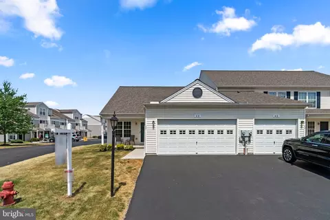 60 Cedarfield Dr, Gettysburg, PA 17325