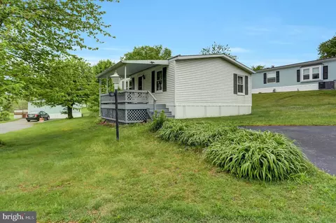 107 Bonneau Heights Cir, Gettysburg, PA 17325