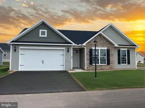 16 Partridge Ct #C55, Gettysburg, PA 17325
