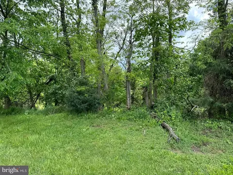 1530 Goldenville Rd, Gettysburg, PA 17325