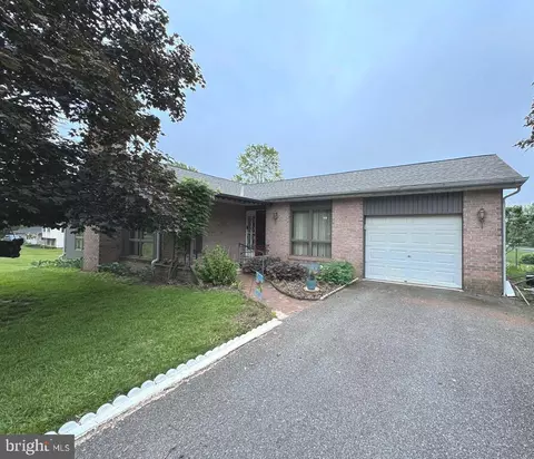 2 Sunshine Trl, Fairfield, PA 17320