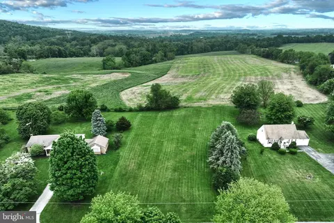 38 Flohrs Church Road, Biglerville, PA 17307