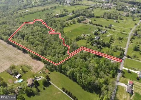 215 Feeser Rd, Littlestown, PA 17340