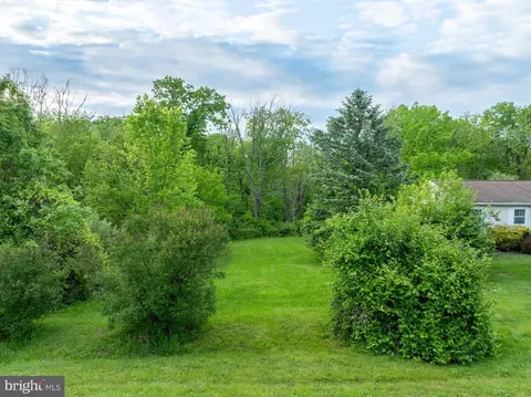 93 Curtis Dr, East Berlin, PA 17316
