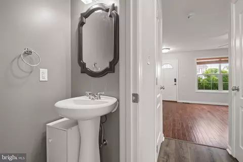 Entry Way - 149 Maple Dr, Hanover, PA 17331 photo 5 of 6