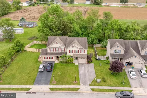 View/Area - 149 Maple Dr, Hanover, PA 17331 photo 1 of 7