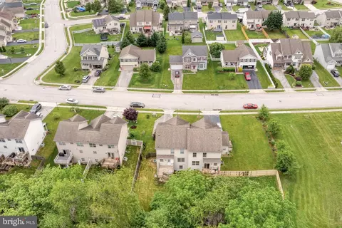 View/Area - 149 Maple Dr, Hanover, PA 17331 photo 4 of 7