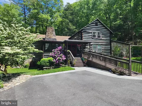 6490 Chambersburg Rd, Fayetteville, PA 17222