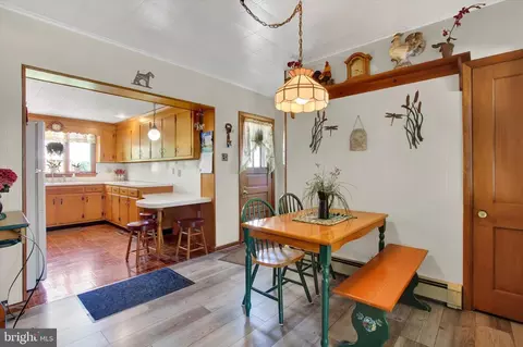Dining - 607 Maple Ave, Hanover, PA 17331 photo 1 of 1
