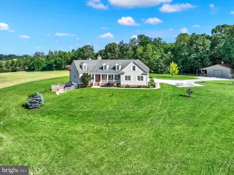 220 Clouser Rd, Hanover, PA 17331