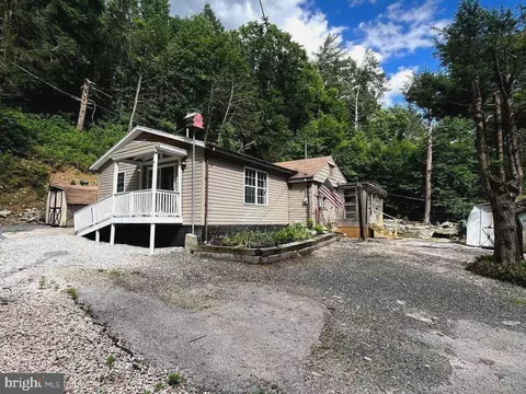 1175 Narrows Rd, Biglerville, PA 17307